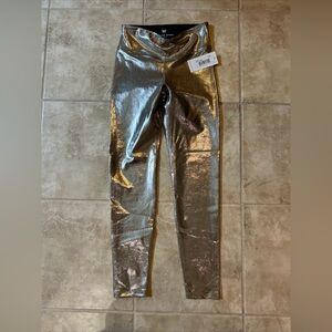 NWT Heroine Sport Marvel Leggings Quartz size small